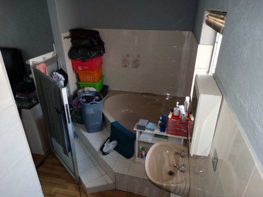 3 Bedroom Property for Sale in Geelhoutpark North West